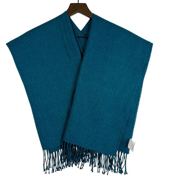 CB2 Alpaca Throw Blanket in Peacock Blue 40x60 Peru - Picture 1 of 6